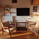 Soba Tete Tile - Hisa Ob Gozdu