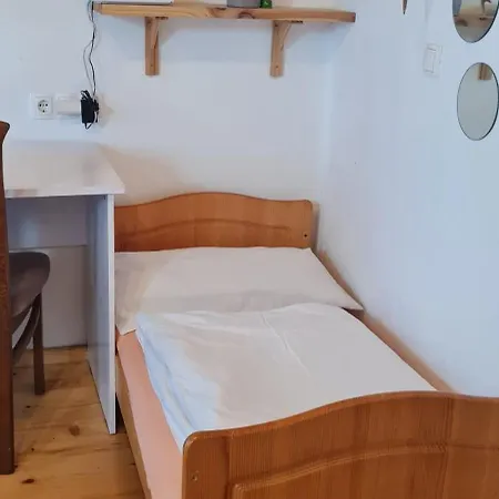 Soba Tete Tile - Hisa Ob Gozdu *