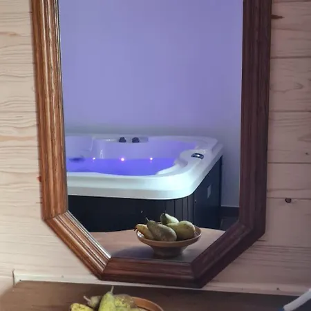 Soba Tete Tile - Hisa Ob Gozdu Smještaj na farmi Ptuj