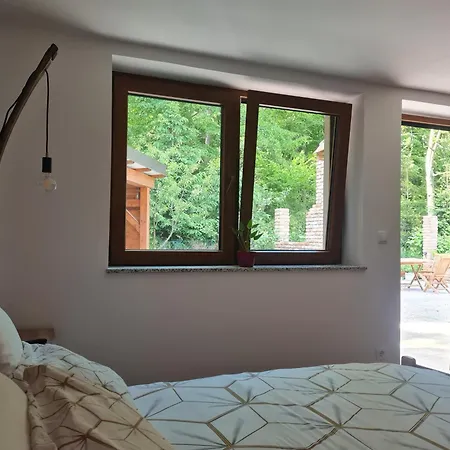 Soba Tete Tile - Hisa Ob Gozdu