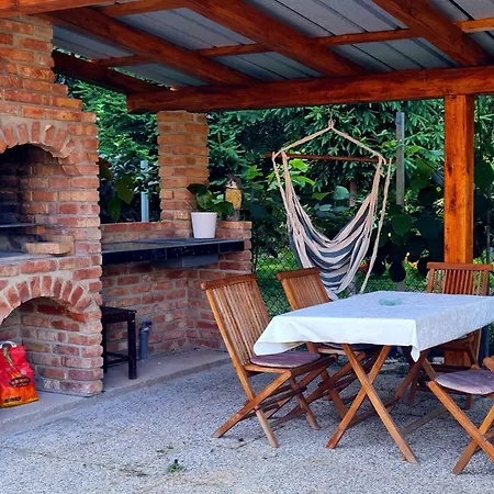 Soba Tete Tile - Hisa Ob Gozdu